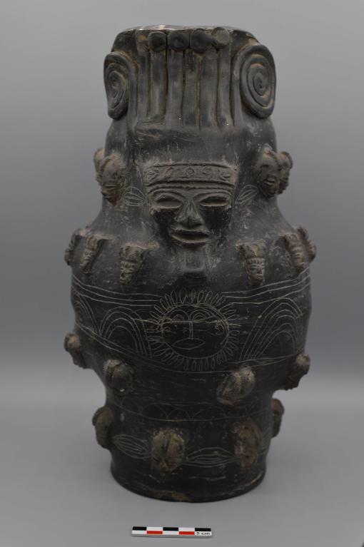 Cruche en céramique noire provenant de Téotihuacan