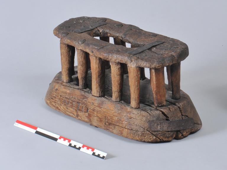 mangeoire : mangeoire à poules