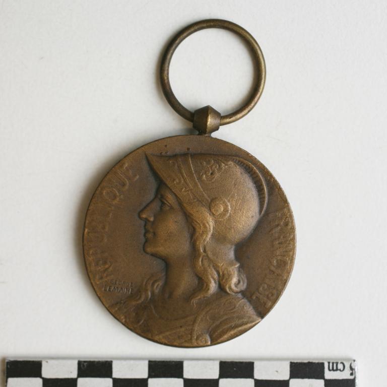 médaille pendentif