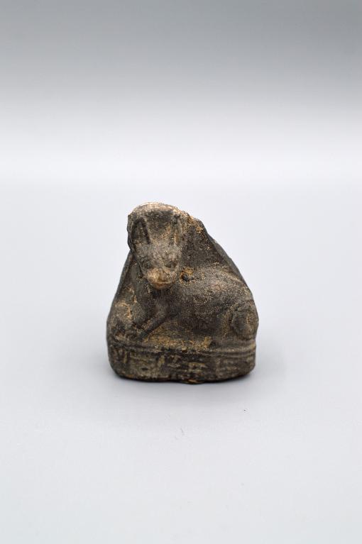 statuette