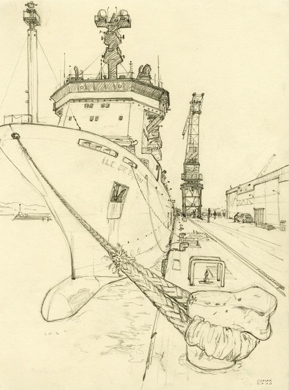 Navire « Ile de Bréa » à quai dans le port de Brest